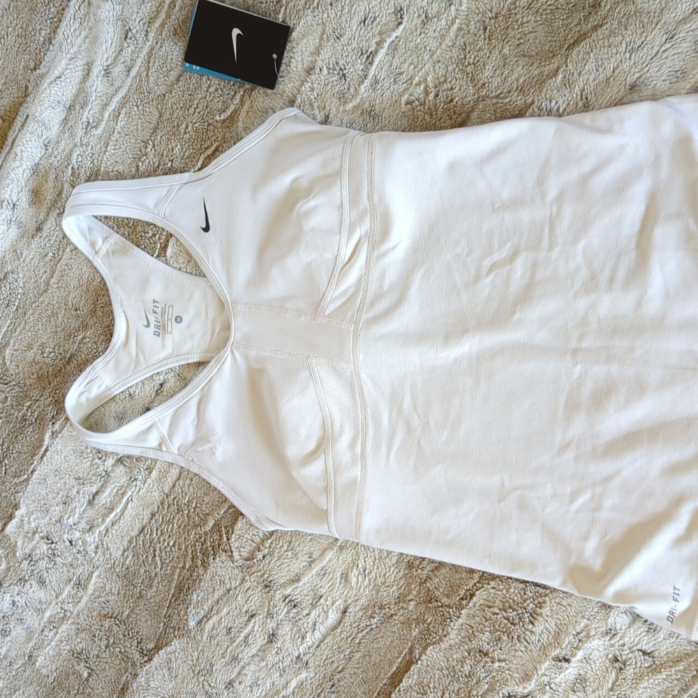 Nike dry fit, medium impact sports tank, New with tags.